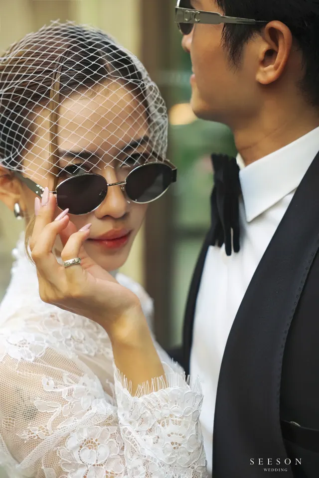 Ảnh cưới Phố cổ & phong cách tạp chí tại Quận 1, TP.HCM — Muse — Phố Sài Gòn Kiểu Tạp Chí, SeesonWedding (ảnh 10/11)