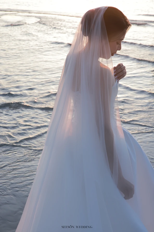 Ảnh cưới Biển hoàng hôn tại Bãi biển Phú Quốc, Kiên Giang — Phát & Trinh — Biển Phú Quốc, SeesonWedding (ảnh 22/31)