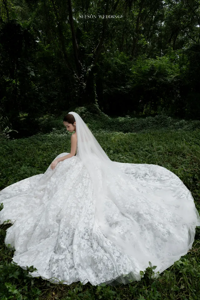 Ảnh cưới Rừng xanh & vest be tại Rừng ngoại thành TP.HCM — Rừng Sài Gòn — Concept 4, SeesonWedding (ảnh 2/37)