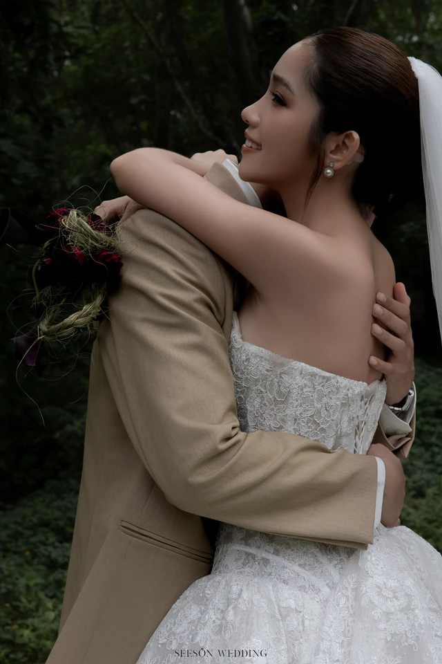 Ảnh cưới Rừng xanh & vest be tại Rừng ngoại thành TP.HCM — Rừng Sài Gòn — Concept 4, SeesonWedding (ảnh 20/37)