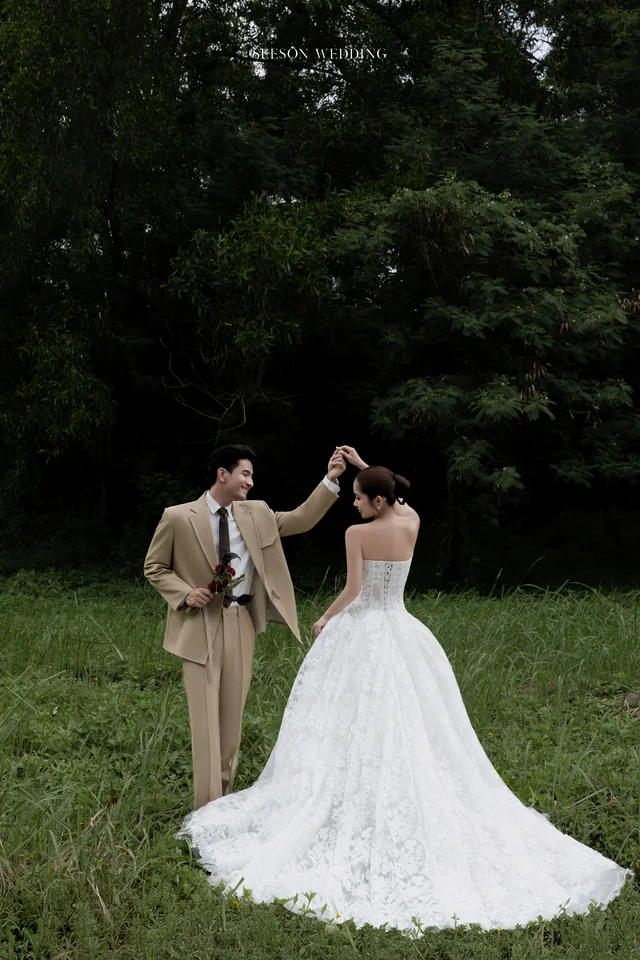 Ảnh cưới Rừng xanh & vest be tại Rừng ngoại thành TP.HCM — Rừng Sài Gòn — Concept 4, SeesonWedding (ảnh 27/37)