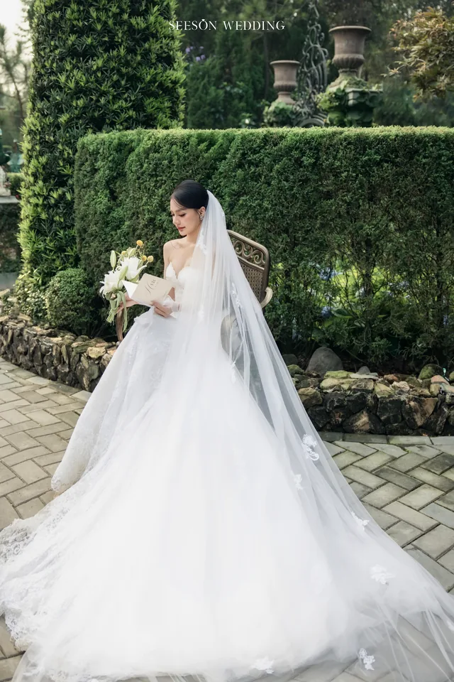 Ảnh cưới Vườn xanh & voan dài tại Phim trường Vũ Garden, TP.HCM — Nguyên & Linh — Vũ Garden, SeesonWedding (ảnh 15/29)