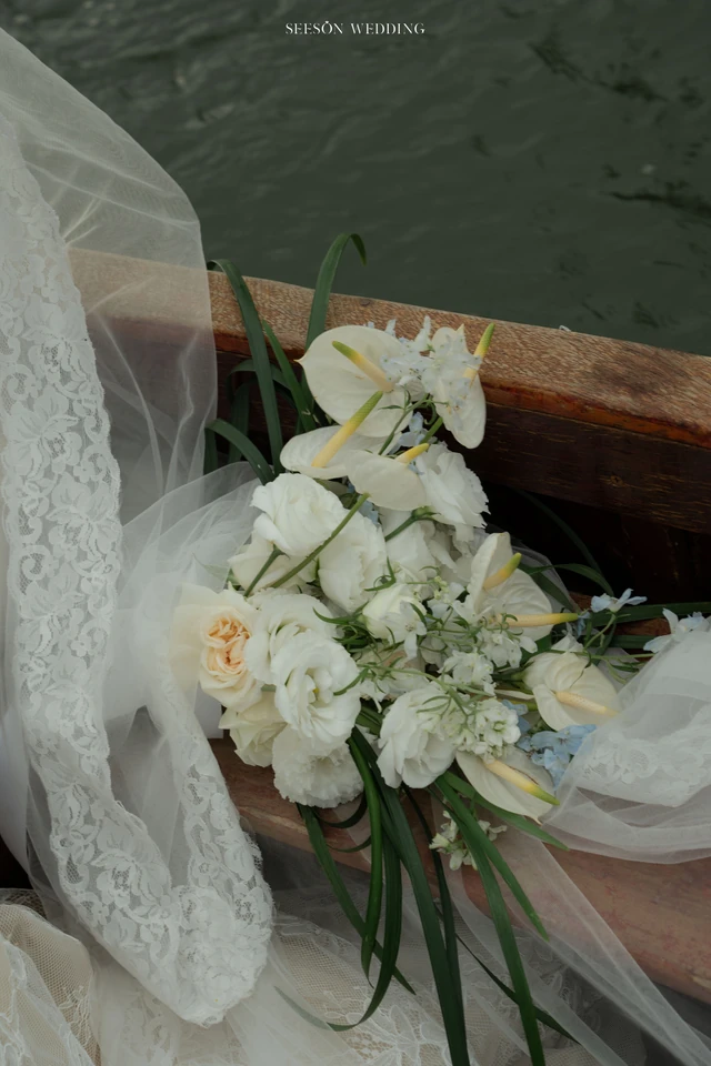 Ảnh cưới Thuyền gỗ & sương hồ tại Suối Tía, hồ Tuyền Lâm, Đà Lạt — Suối Tía — Đà Lạt, SeesonWedding (ảnh 8/33)