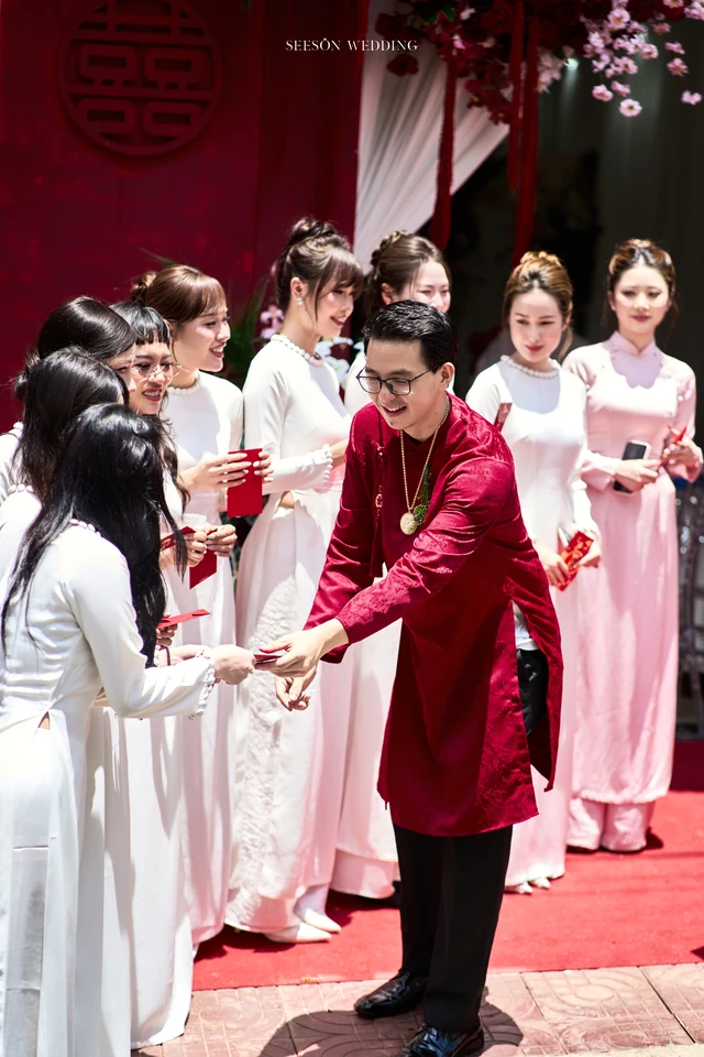 Ảnh cưới Áo dài đỏ & lễ gia tiên tại TP. Hồ Chí Minh — Áo Dài — Lễ Gia Tiên, SeesonWedding (ảnh 61/108)