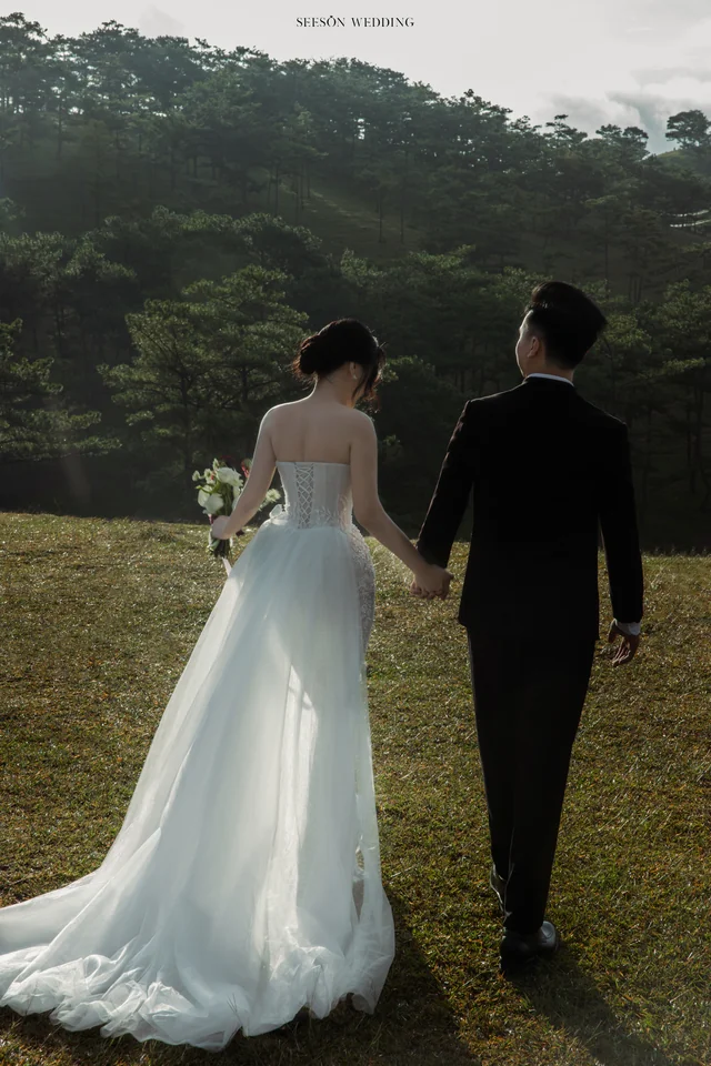 Ảnh cưới Đồi cỏ hồng & sương sớm tại Đồi cỏ hồng, Đà Lạt — Đồi Cỏ Hồng — Đà Lạt, SeesonWedding (ảnh 4/20)