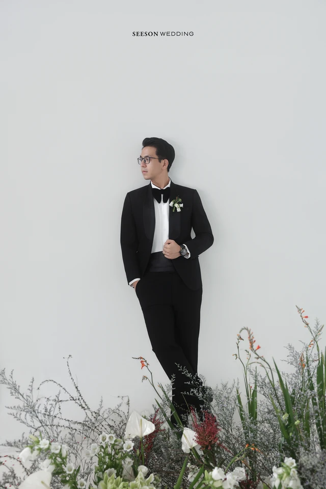 Ảnh cưới Nền sáng & hoa trắng tại Studio SeesonWedding, TP.HCM — Studio — Concept Hoa, SeesonWedding (ảnh 29/29)