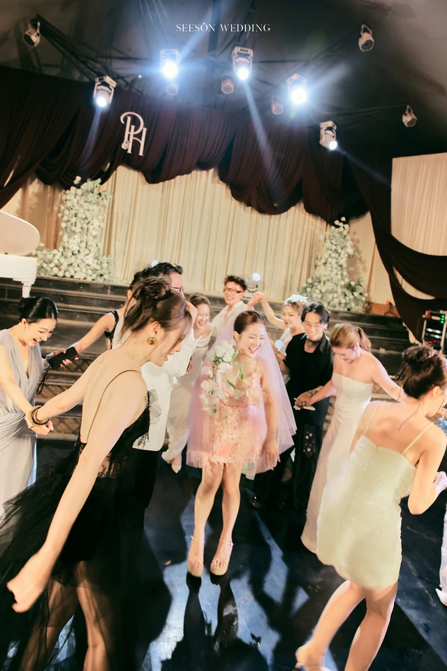 Ảnh cưới Trang trí tiệc & sân khấu cưới tại TP. Hồ Chí Minh — Tiệc Cưới — Trang Trí & Sân Khấu, SeesonWedding (ảnh 98/138)