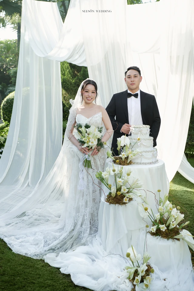 Ảnh cưới Cổng vòm cây & tiệc vườn tại Phim trường Vũ Garden, TP.HCM — Vũ Garden — Cổng Vòm & Bánh Cưới, SeesonWedding (ảnh 3/22)