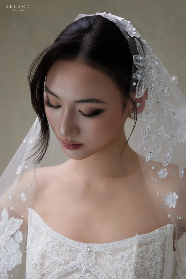 Váy cưới Seraphina TE-04 — Ren đính kết · voan dài phủ đầu — SeesonWedding TP.HCM (ảnh 8/10)